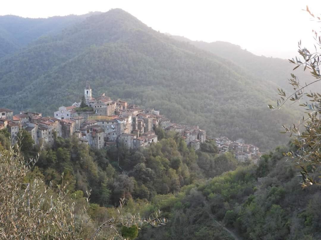 Villa Nostro Rifugio Apricale Esterno foto